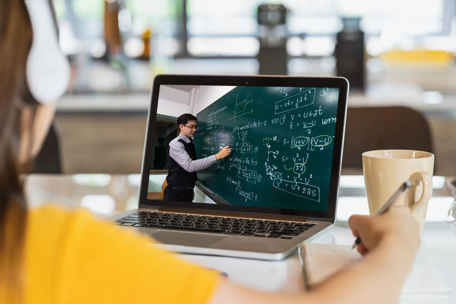 Crearea și vânzarea de cursuri online Crearea și vânzarea de cursuri online