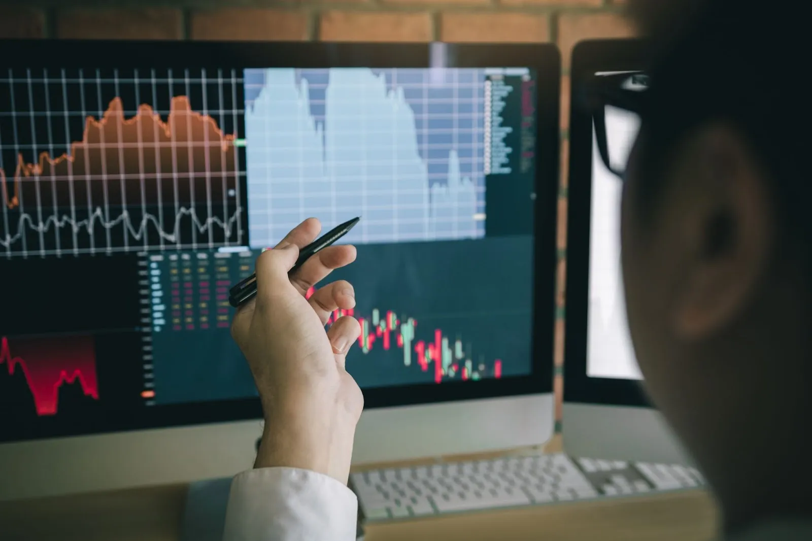 Ce înseamnă trading și cum funcționează piețele financiare