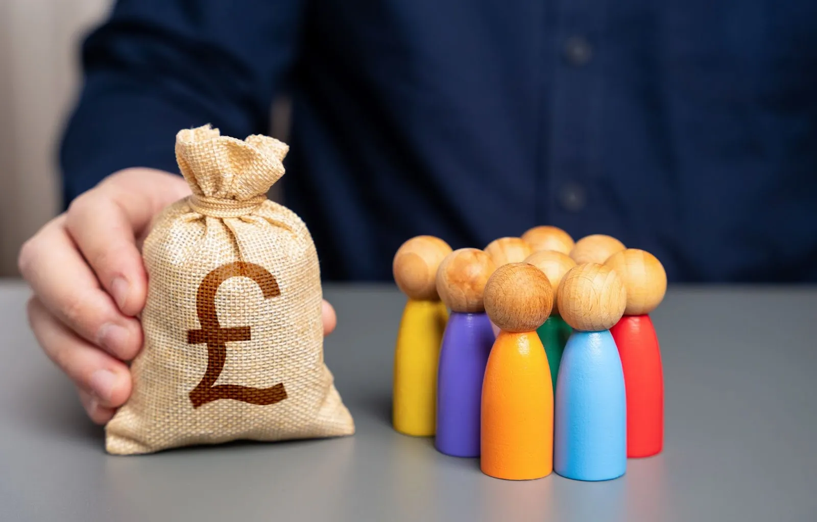 Simulare de costuri pentru investitori individuali